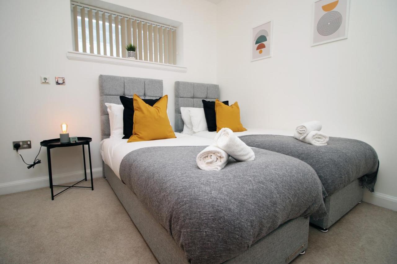 No 2 Under The Clock By Ssw - 2Br, Right In The City Centre, Sleeps 6 Cardiff Exteriör bild