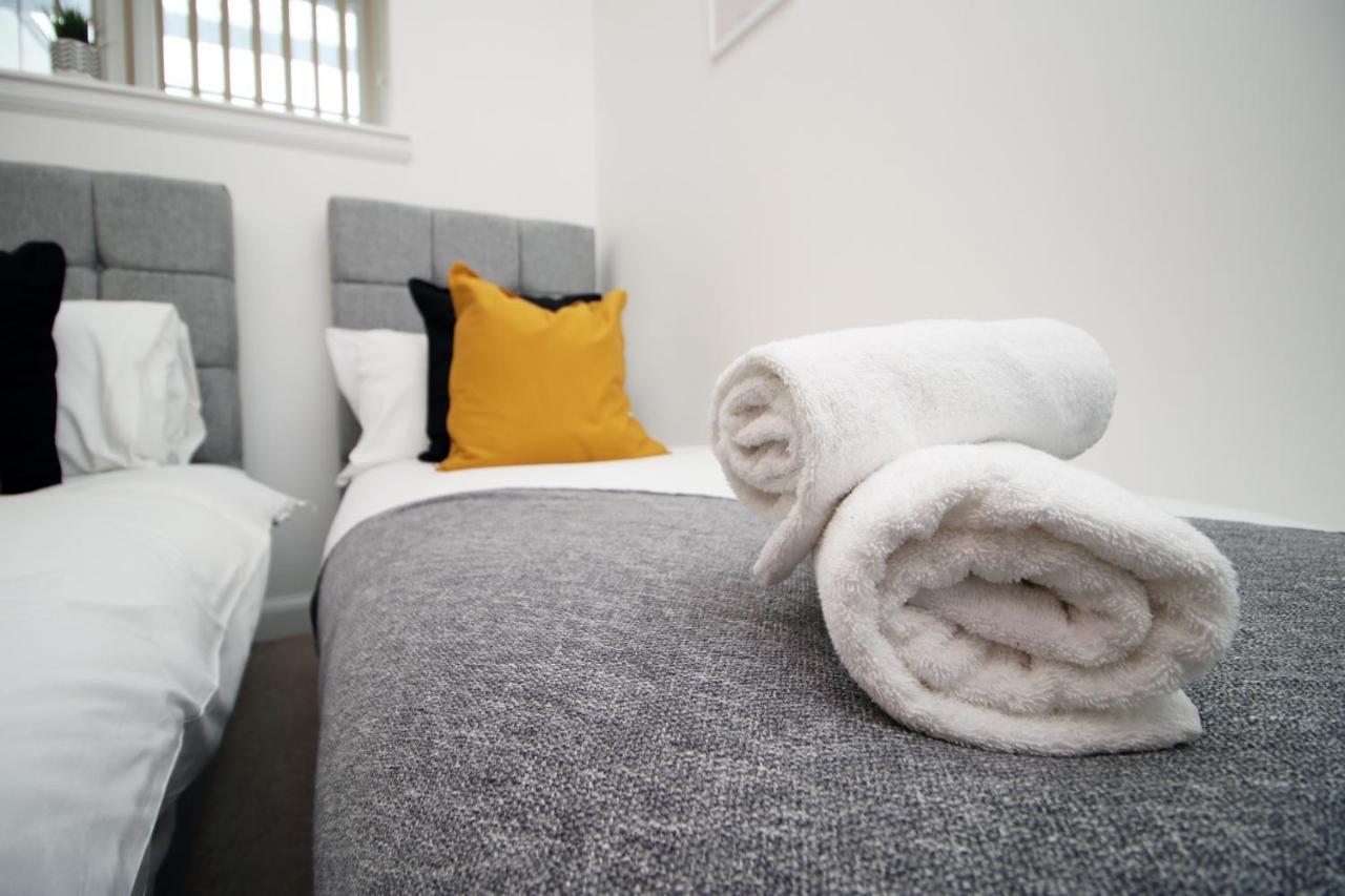 No 2 Under The Clock By Ssw - 2Br, Right In The City Centre, Sleeps 6 Cardiff Exteriör bild
